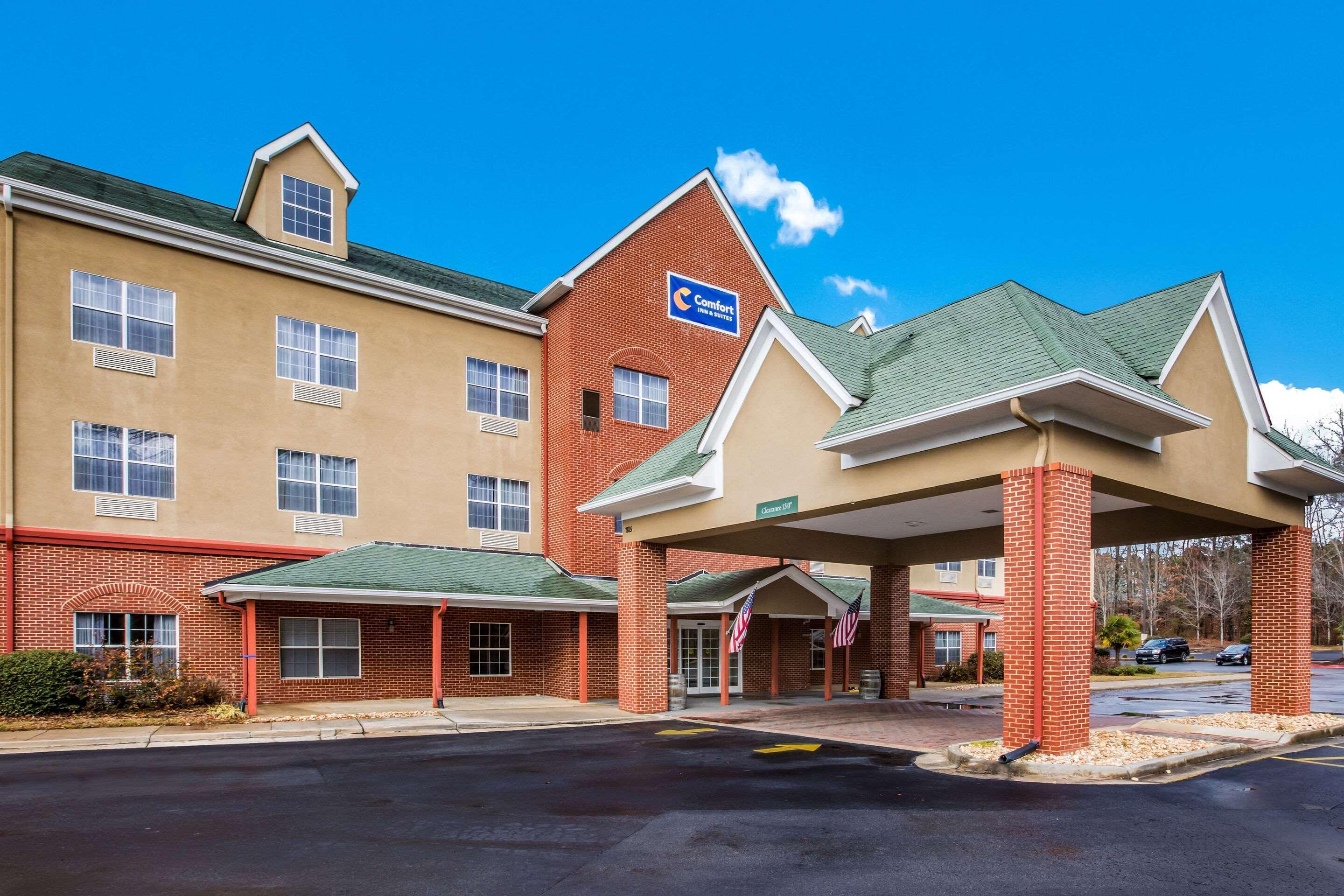 Comfort Inn & Suites Fairburn Exterior photo